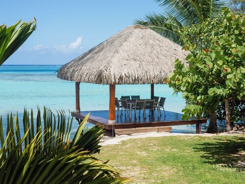 Villa Tehani - 3BR Beachfront Villa