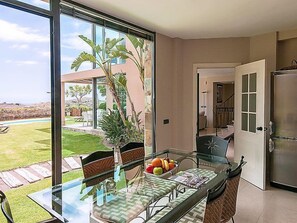 Villa, 5 slaapkamers | Buiten dineren
