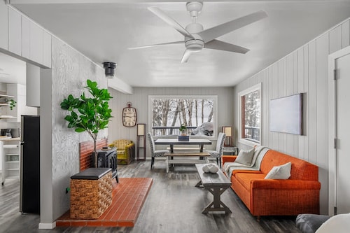 Lakeside Cabin Kingbd 5beds Smarttv Firepit