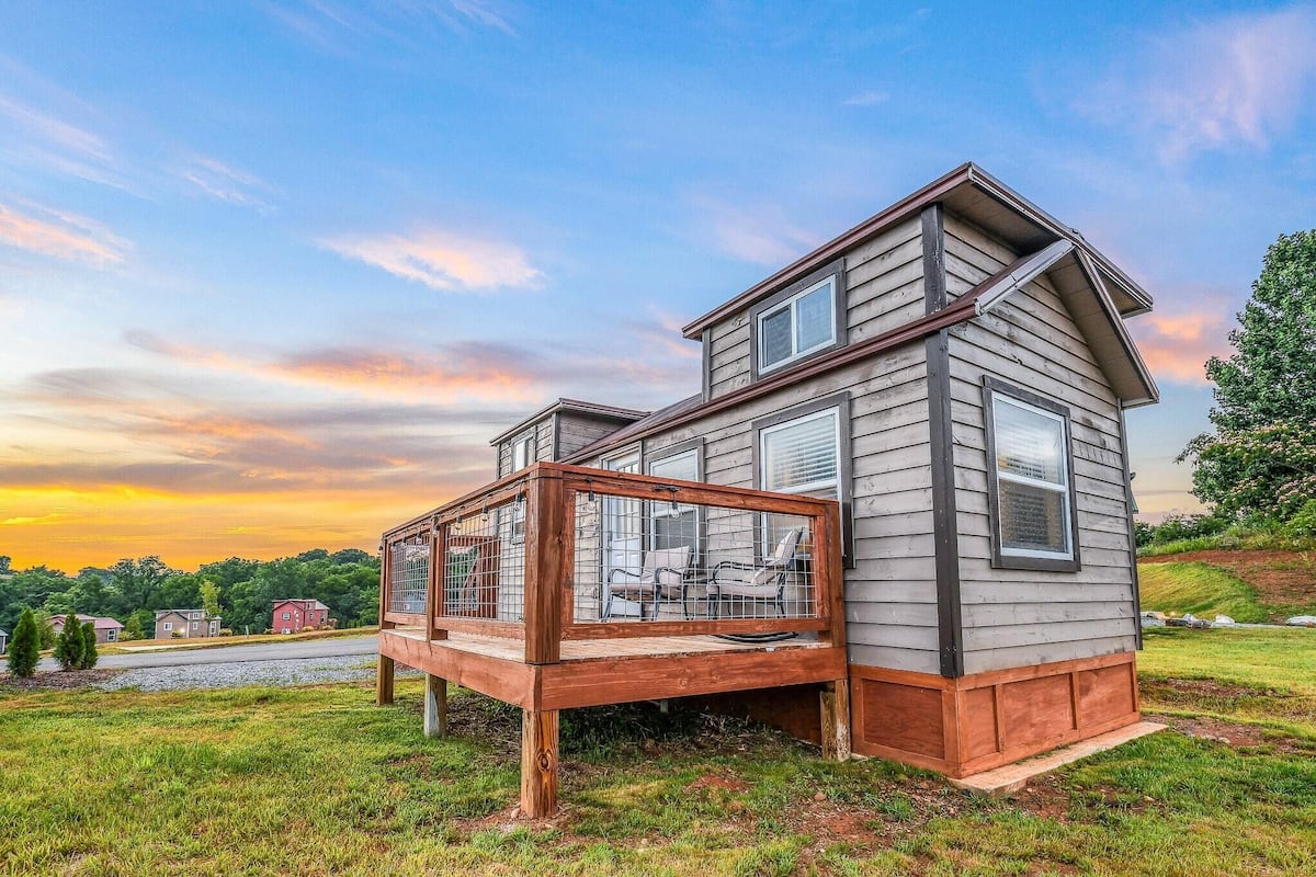Chalet rustique luxueux, vue sur le jardin | Terrasse/patio