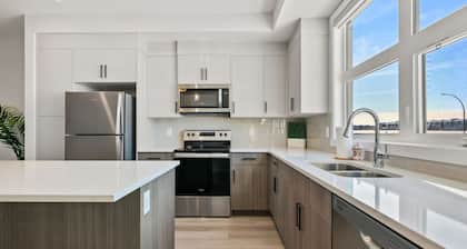 The Belmont Luxury NEW Home Free Indoorparking