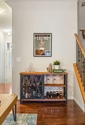 House | 2 bedrooms, Internet - The Prosecco Dtcalgary Yycairport 15min (Calgary)