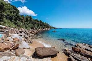 Front of property - Blow Show Casa I  (Ilhabela)