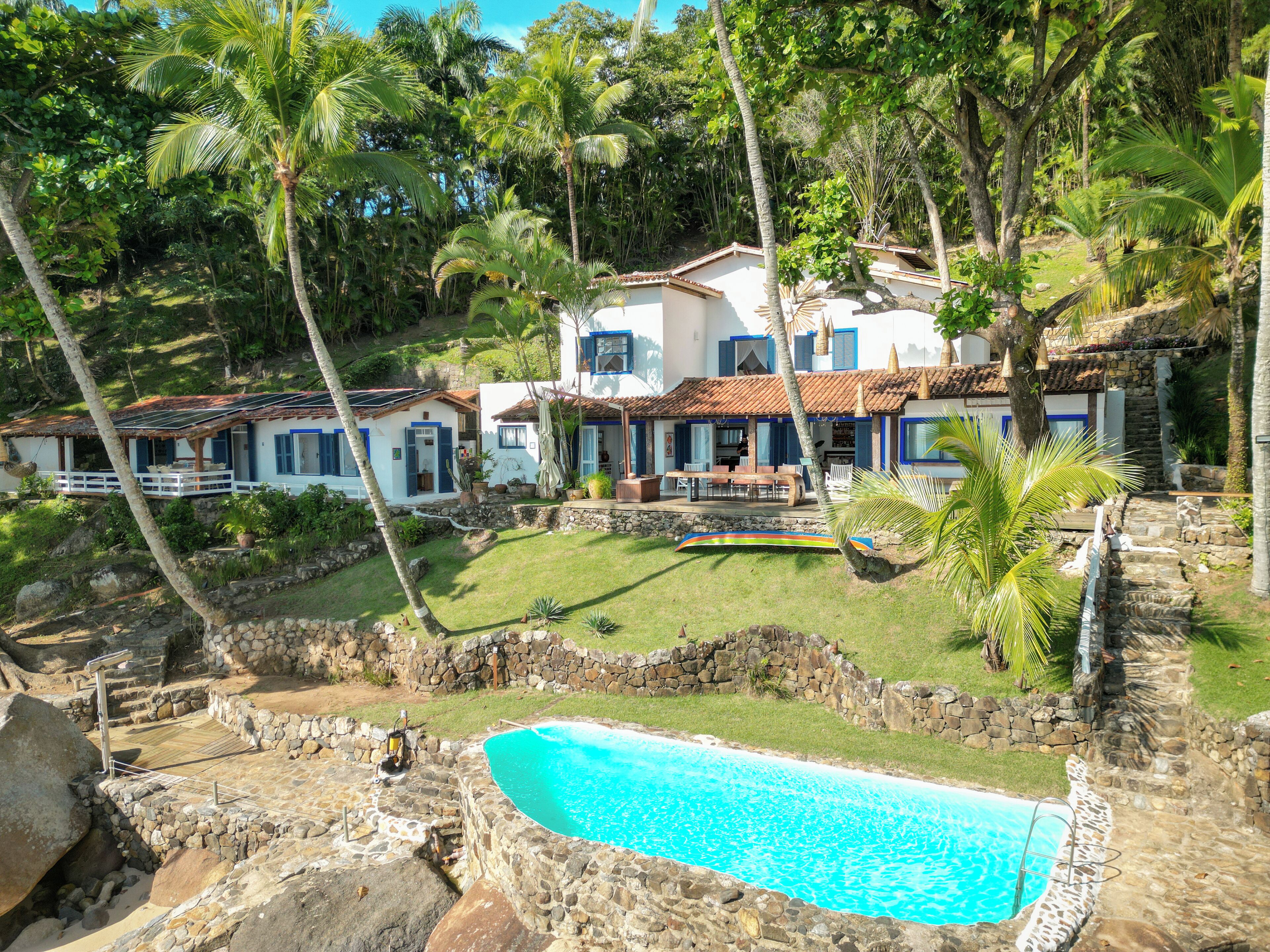 Fachada da propriedade