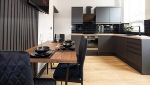 Dining - Midnight Manor High Speed Wi-Fi (Greater Manchester)