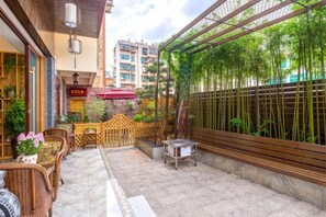 Terrace/patio - Gujia Hotel (Kunming)