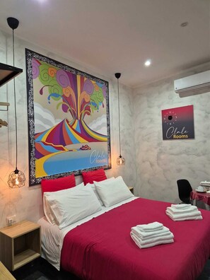 Standard Double Room, Non Smoking, Private Bathroom | Desk, blackout drapes, soundproofing, iron/ironing board - Clale Rooms (Naples)