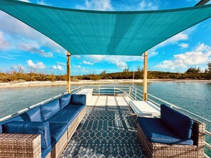 Terrace/patio - Dreamy floating getaway in Exuma (George Town)