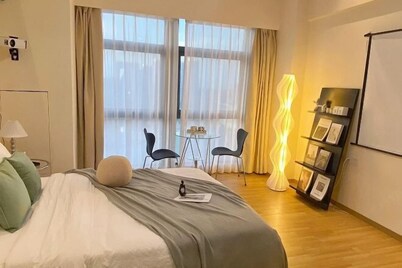 Yisuli Hotel (Dalian Hi-tech Wanda Plaza)