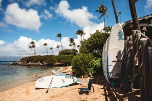 On the beach - KBM Resorts | FREE CAR | Ocean View Hale Honu At Montage Kapalua Bay, Sleeps 10! 3-Bedroom Condo with Daily Housekeeping, Spa! MON-6301 (Lahaina)