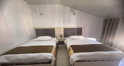 Longhushan Laiping Hostel