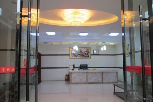 Longhushan Laiping Hostel