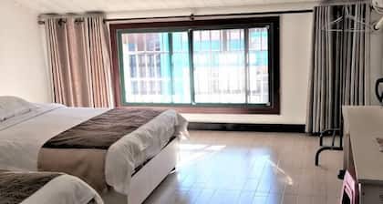 Longhushan Laiping Hostel