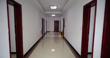 Longhushan Laiping Hostel