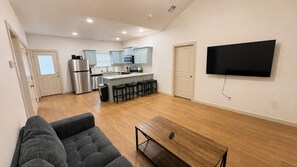 Living area - Brand New Charming 2B/2B in Chickasha, Near Downtown! (Chickasha)