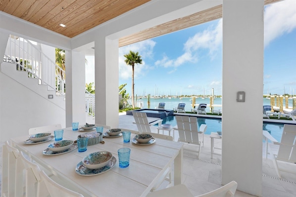 Imagen sin descripción, 1 de 50, botón