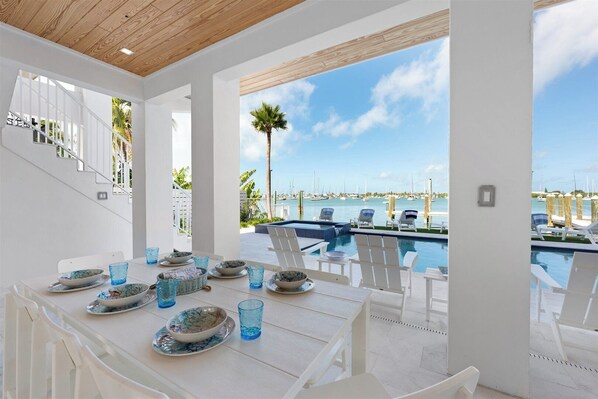 Unclassified image, 1 of 50, button