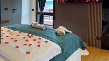 1 bedroom, iron/ironing board, free WiFi