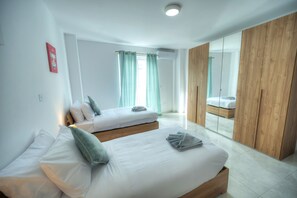 2 bedrooms, iron/ironing board, free WiFi, bed sheets