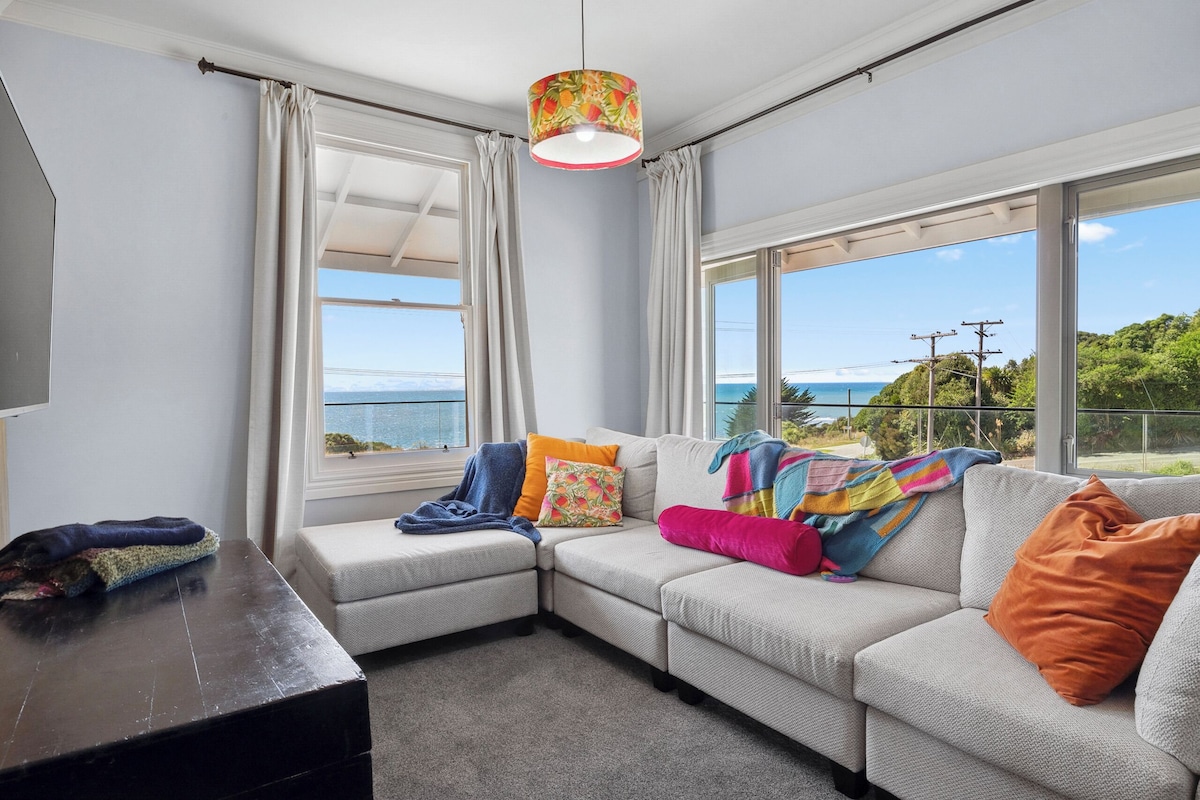 Lounge with Smart TV and ocean views at Moeraki Beach Haven
