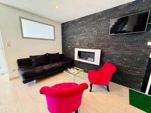 Living area - 50m from resort center, 4th floor, balcony, tv, 42m², Montchavin La Plagne (Bellentre)