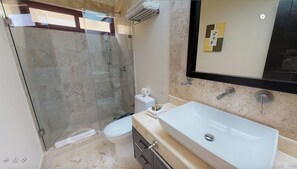 Deluxe-Apartment, Meerblick | Badezimmer