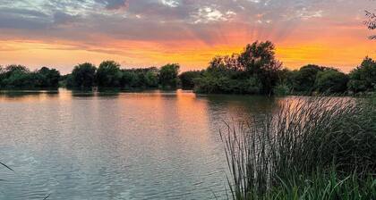 Woodland House - UK48581