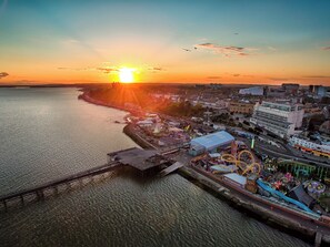Aerial view - Woodland House - UK48581 (Rochford)