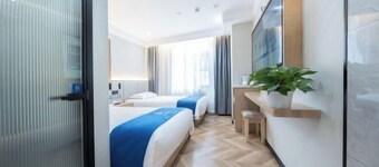 Super 8 Hotel (Beijing Chongwenmen Tongren Hospital)