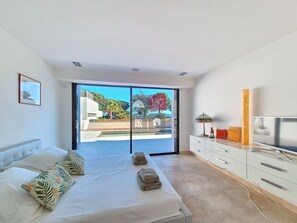 4 bedrooms, iron/ironing board, free WiFi - BEL APPARTEMENT A VILLA MAXIMA (Sainte-Maxime)