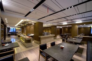 Unclassified image, 2 of 37, button - Sea Trek Star Exquisite Hotel (Lishui)