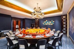 Unclassified image, 3 of 77, button - Shuiyi Boqing Hotel (Heze)