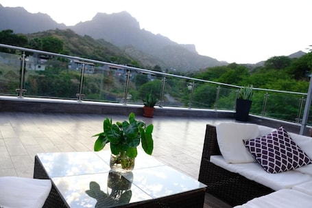 Terrace/patio. Villa Nayeli Luxury and Simplicity