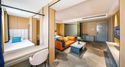 Naxiang Fujian Holiday Inn (Zhujiajian branch of Oriental Garden Hotel)