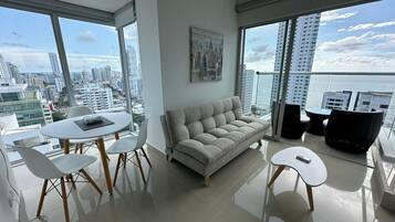 Apartamento, vistas al mar | Zona de estar