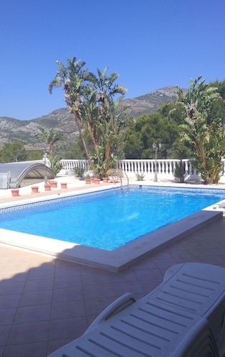 Chalet Villa con Piscina