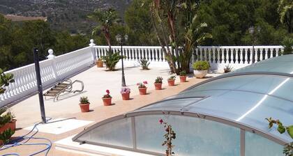 Chalet Villa con Piscina