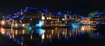 Zhouzhuang Jingou Linhe Bieyuan Chinese Inn