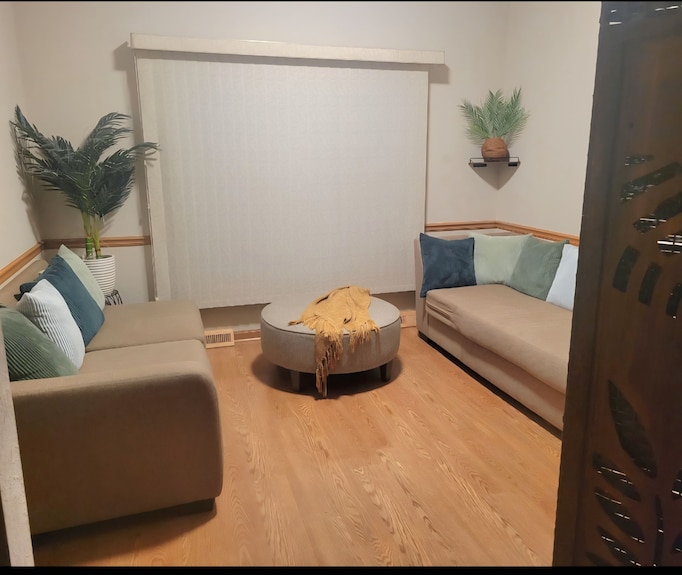 Family Friendly & Spacious; 4-bedroom Home With Movie Room & Game Room - Battle Creek, MI
