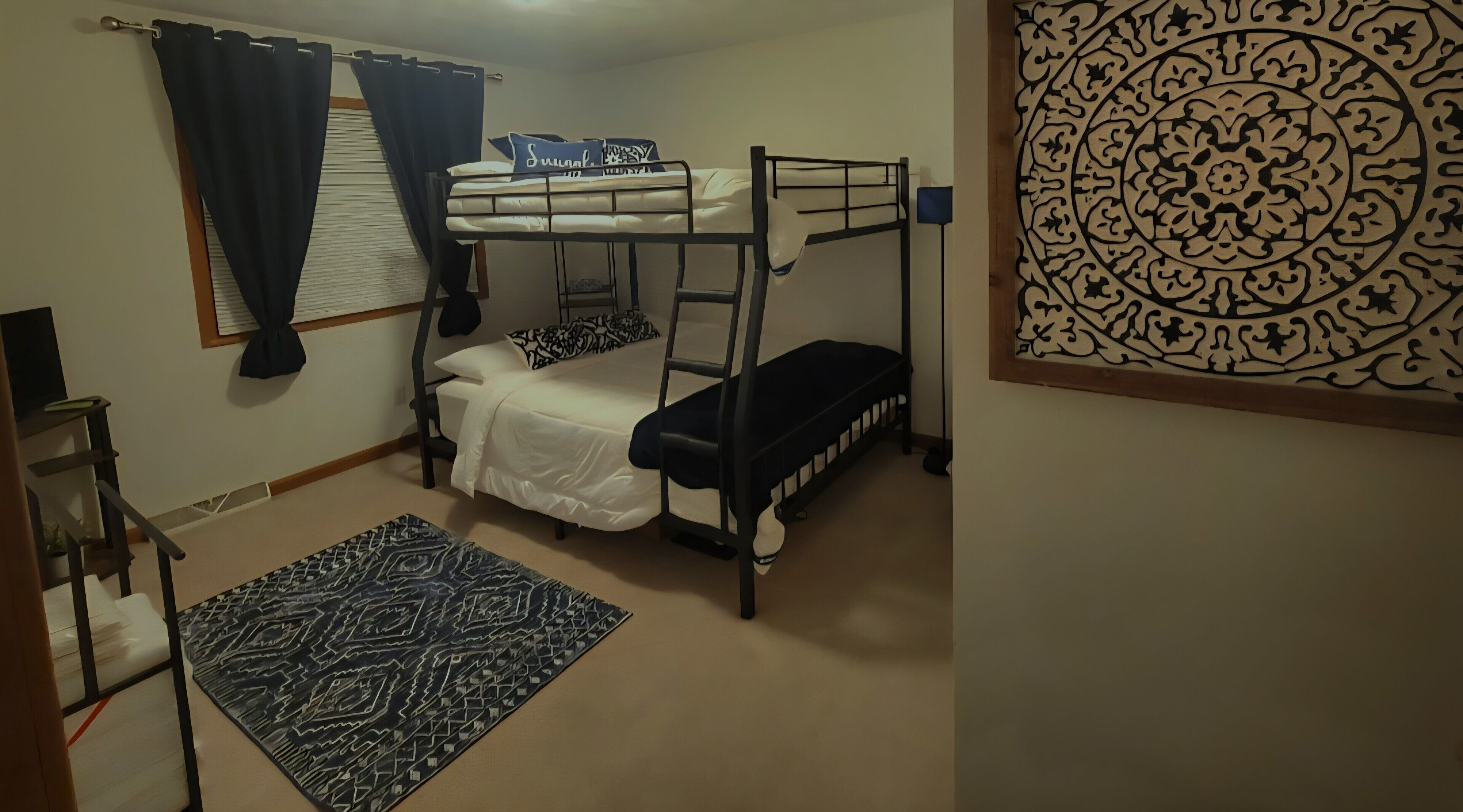 4 habitaciones, tabla de planchar con plancha y wifi gratis 