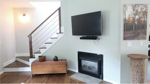 Interior - Modern Farmhouse in OB, walk to Beach and Restaurants (Oak Bluffs)