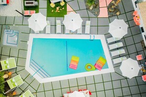 5 bedrooms - 5 Private Rooms Sleeps 14 Wesley Studio Buyout (Palm Springs)