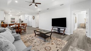 House, Multiple Beds (6003 Hilltop Ave) | Living area - 6003 Hilltop Ave (Panama City Beach)