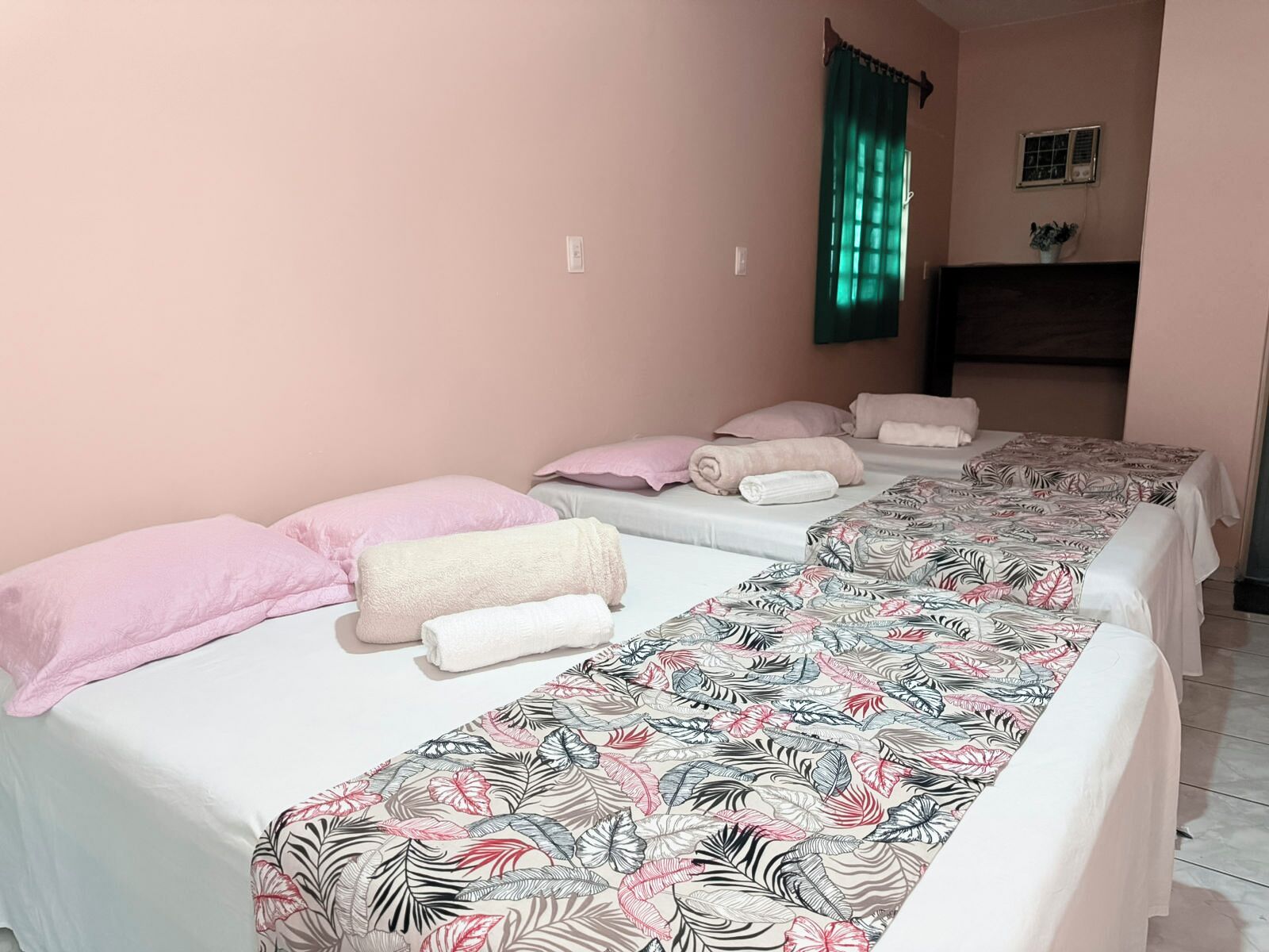 Habitació quàdruple familiar | Roba de llit 