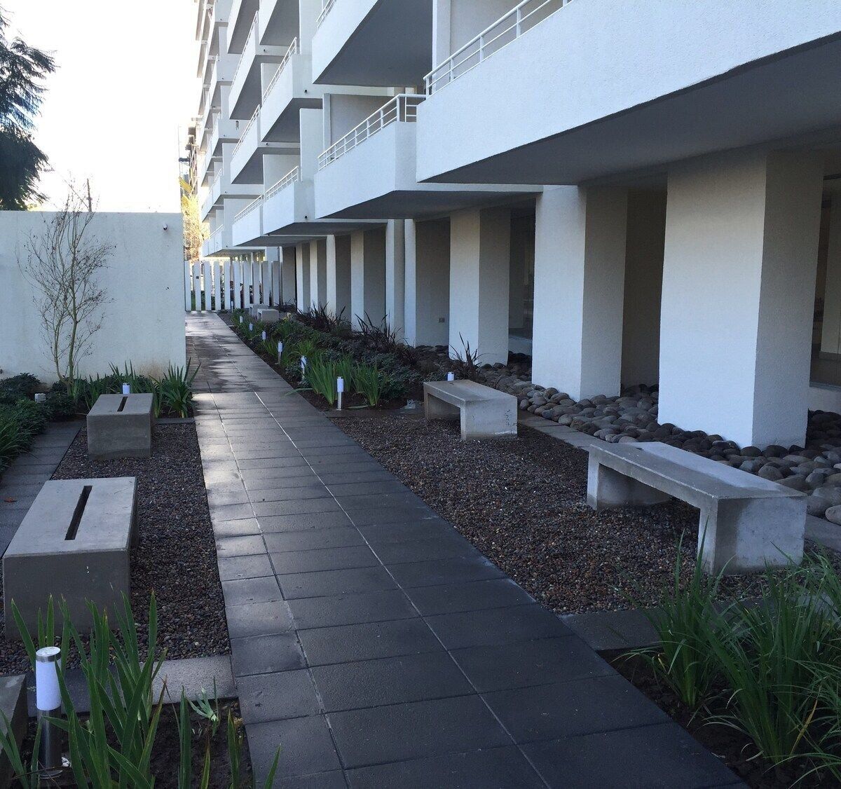 المنطقة المحيطة بالمنشأة