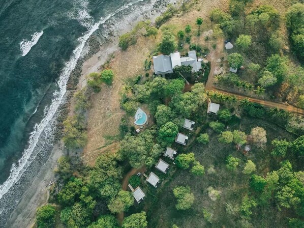 Front of property - The Bohemian  Lagarto   (Cuajiniquil)