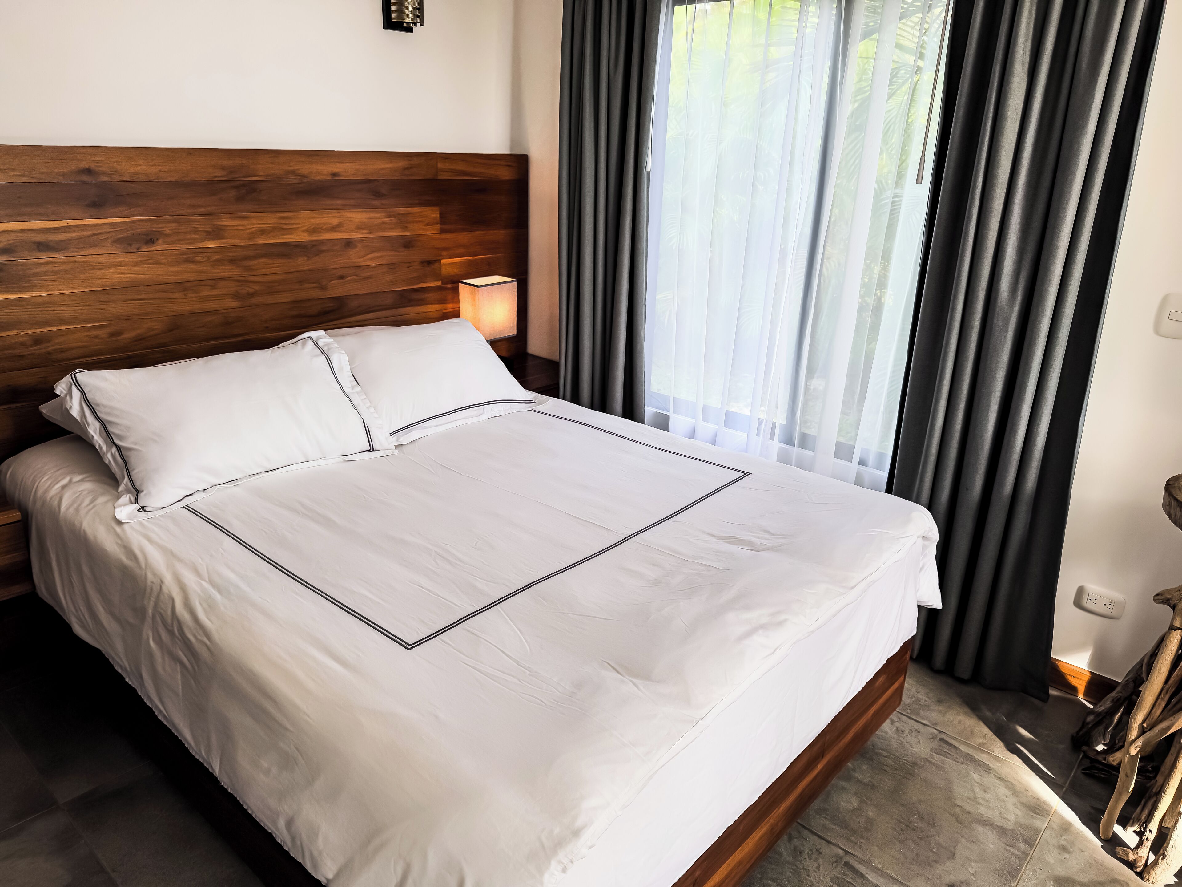 Premium bedding, down duvets, minibar, in-room safe