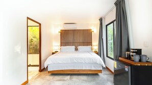 Literie de qualité supérieure, couette en duvet d'oie, minibar
