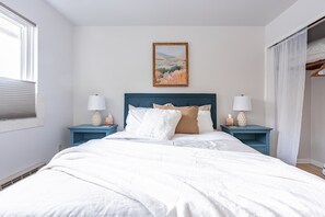 2 slaapkamers, een strijkplank/strijkijzer, wifi, beddengoed