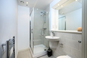 Haartrockner, Handtücher